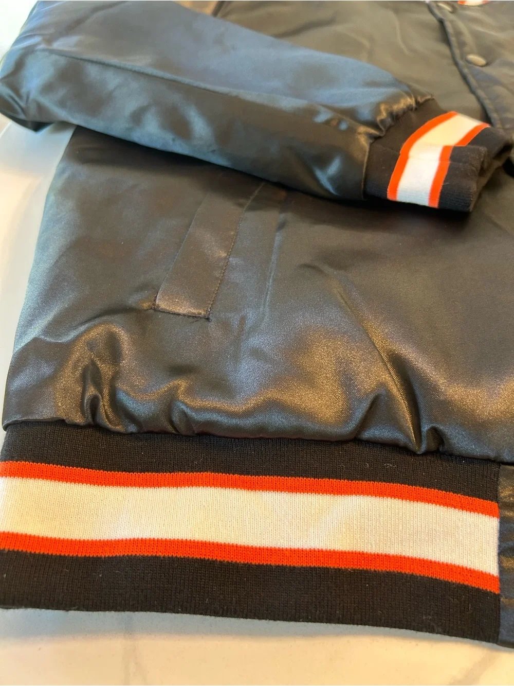 Men’s Black 30 Anniversary Anaheim Ducks Bomber Jacket with Orange. Sz Large